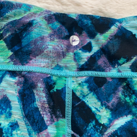 90 Degree by Reflex Reversible Blue Capri Work Out Leggings - Picture 3 of 11